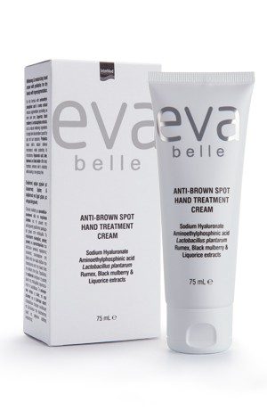 Crème mains hydratante éclaircissante Eva Belle Αnti-Brown Spot Hand treatment cream aux probiotiques pour peaux sèches avec hyperpigmentation.